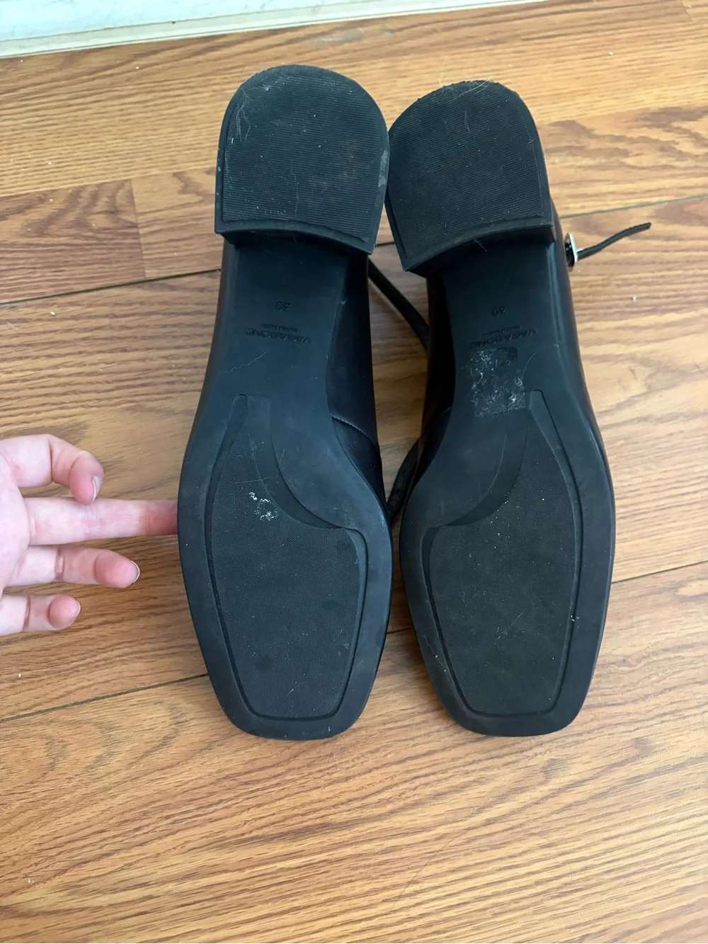 Vagabond Leather Black Heels with Ankle-Strap - size 39